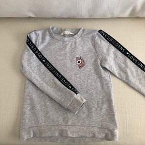 H&M Unicorn Emblem Sweatshirt- Girl’s Size 4/6.